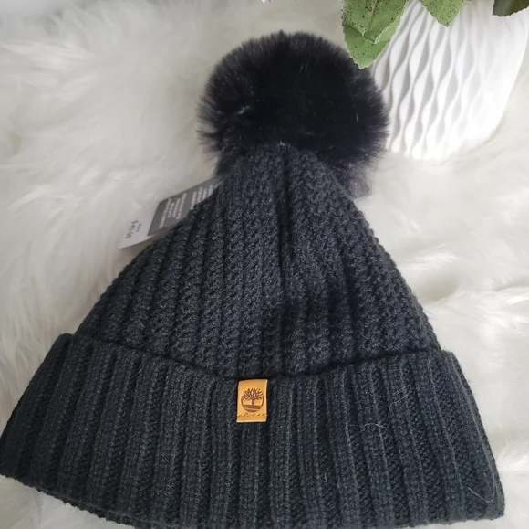 (SOLD) Timberland Women Winter Knitted Beanie Hat - Picture 3 of 4